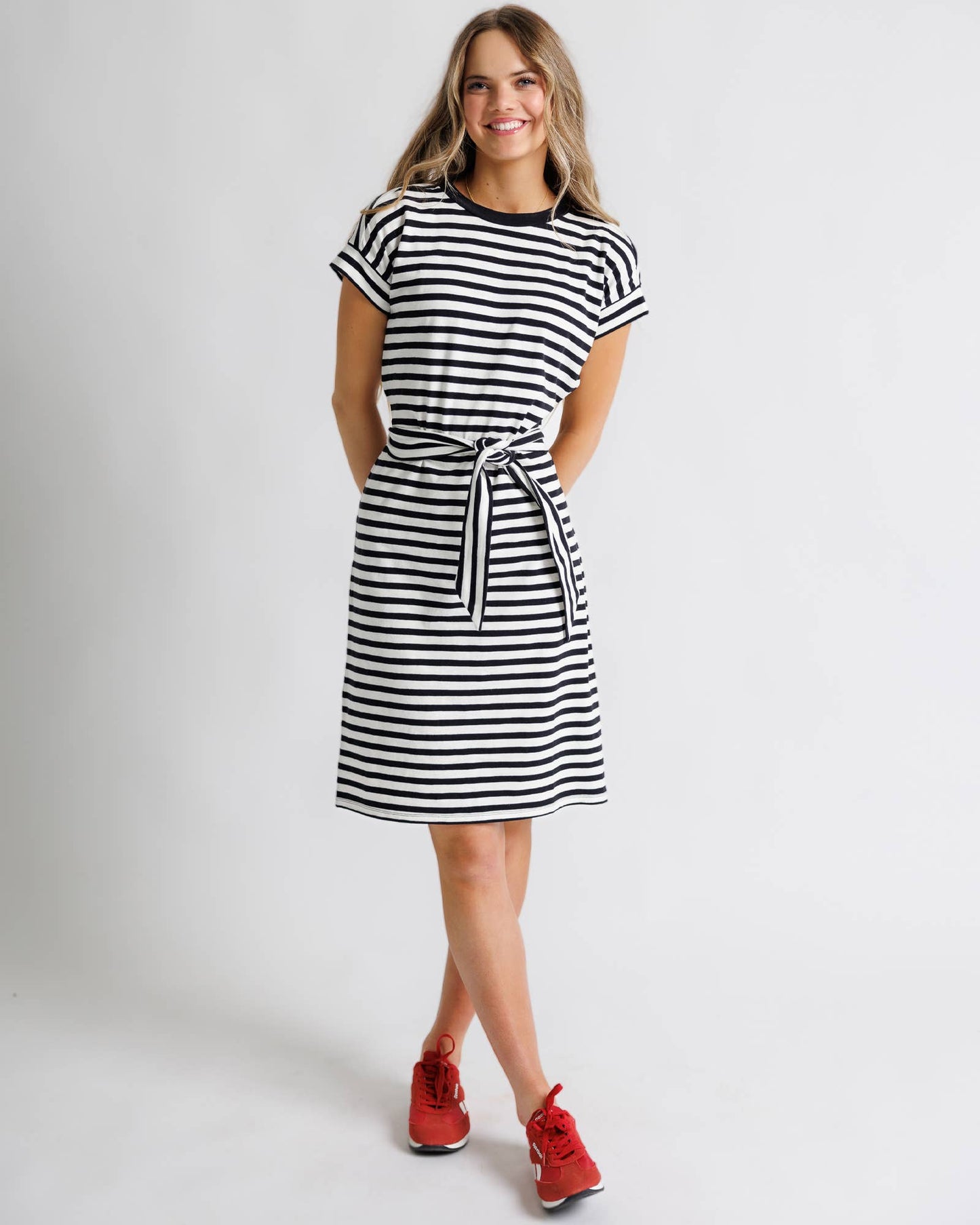 Black and White Striped Short Sleeve Knee Length Knit Dress
