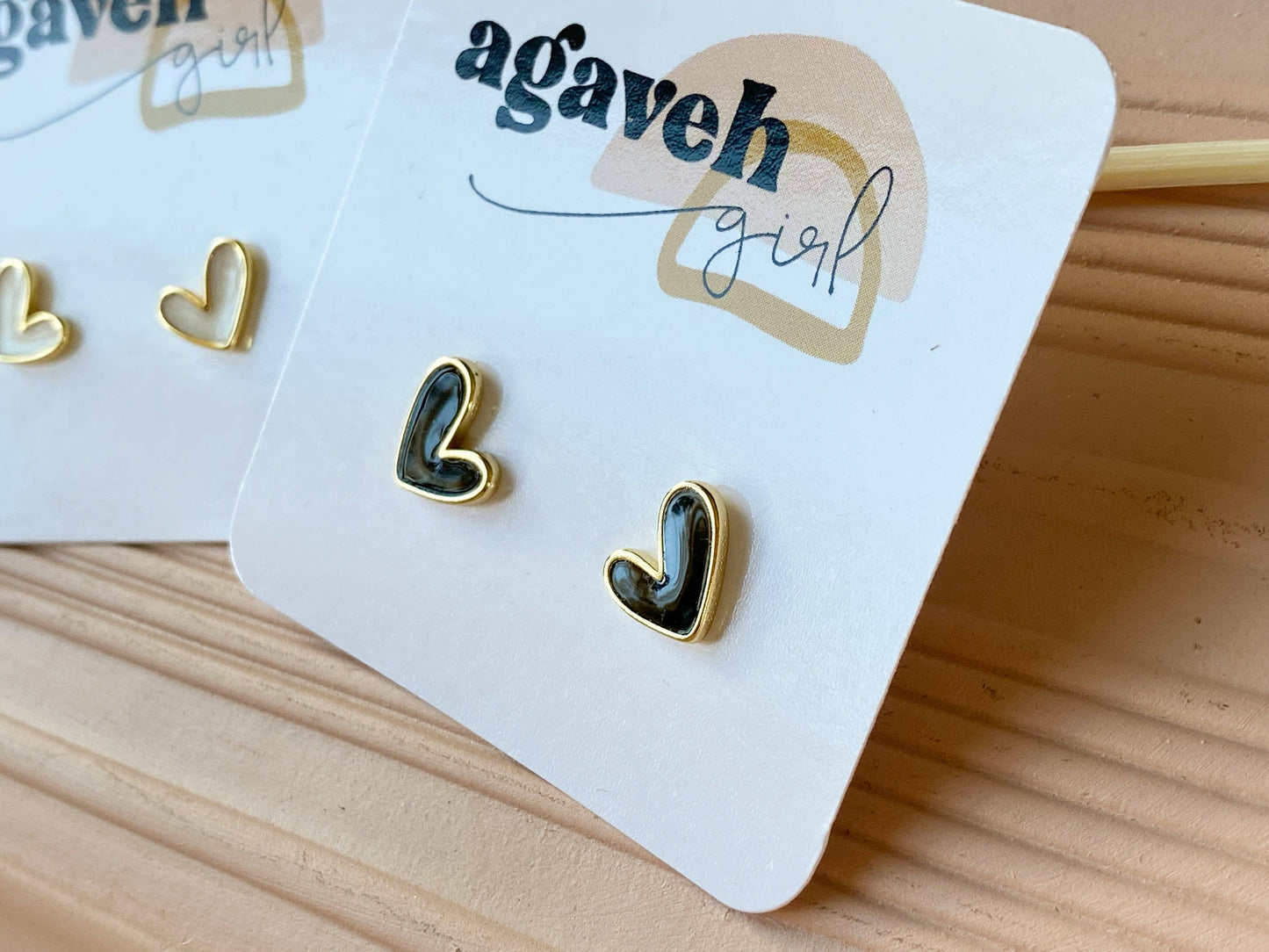 Classy Girl Studs: Pearl White