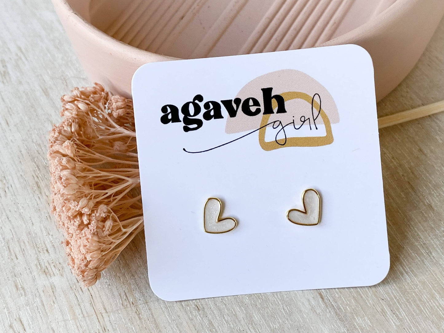 Classy Girl Studs: Pearl White