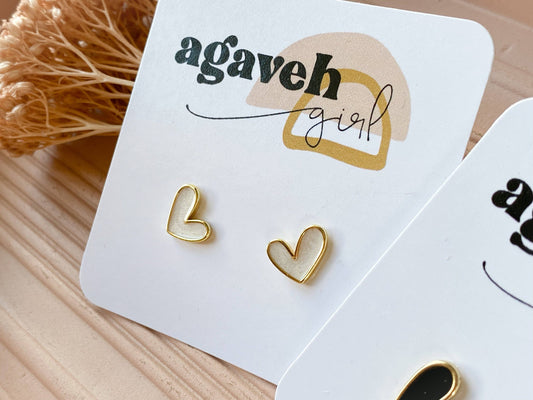 Classy Girl Studs: Pearl White