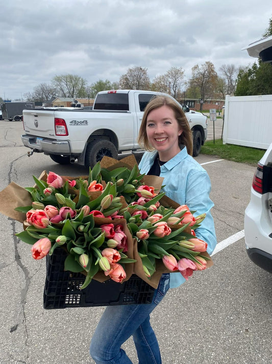 Mom's Day Out Event: Make & Take Tulip & Wildflower Arrangements