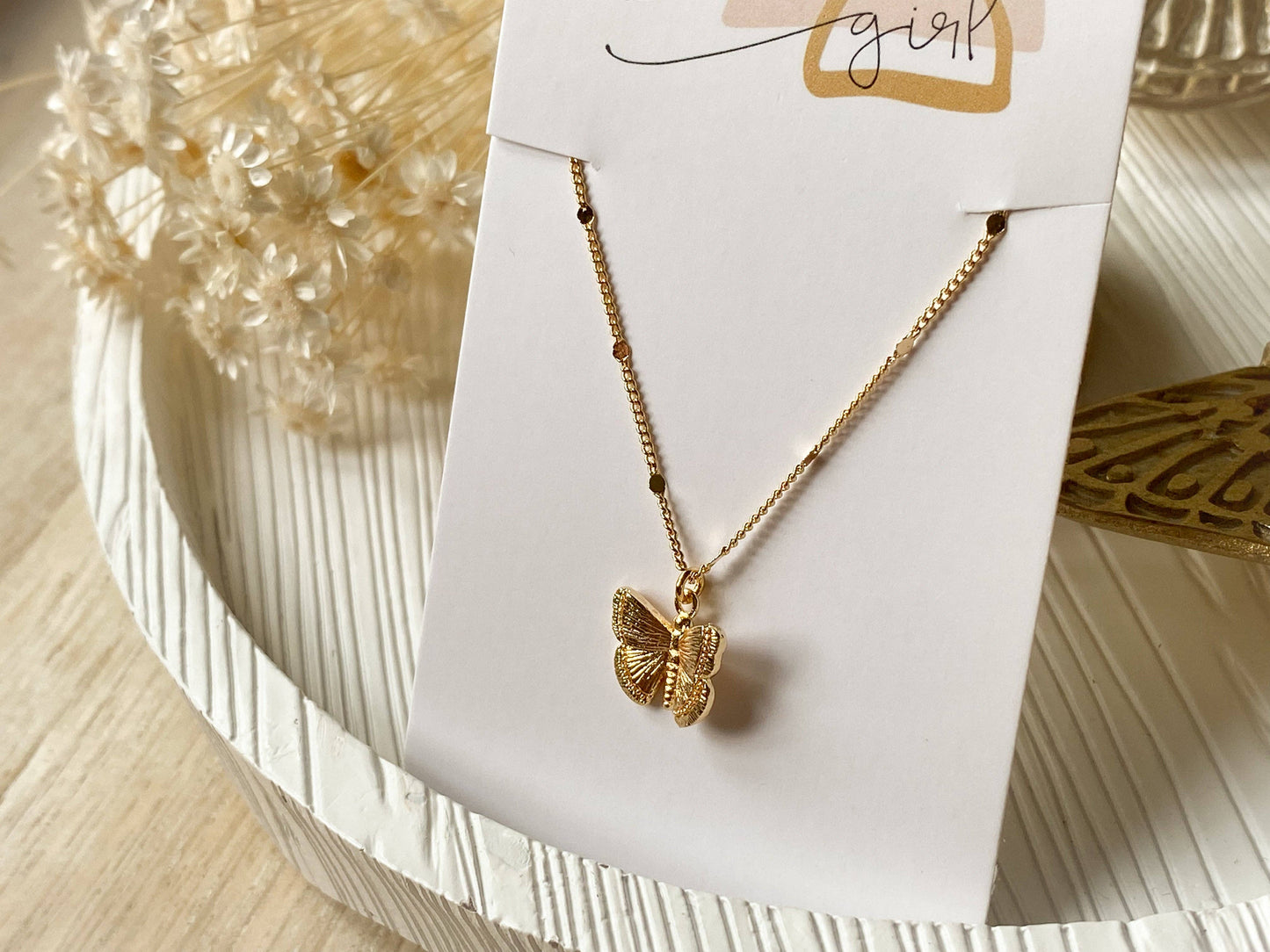 Flutter Necklace: Silver