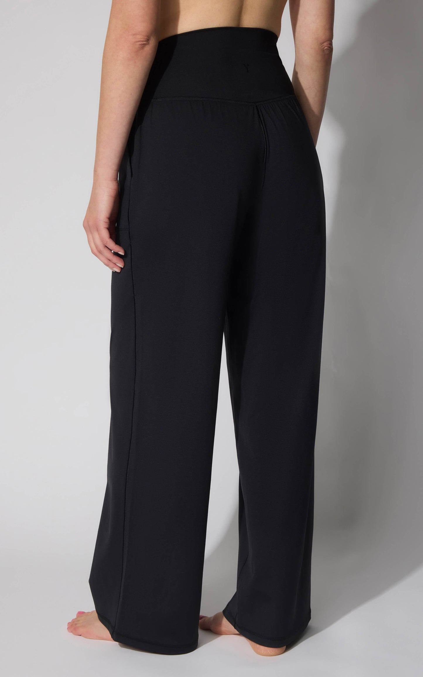Women's Lux Wide Waist Band Straight Pant