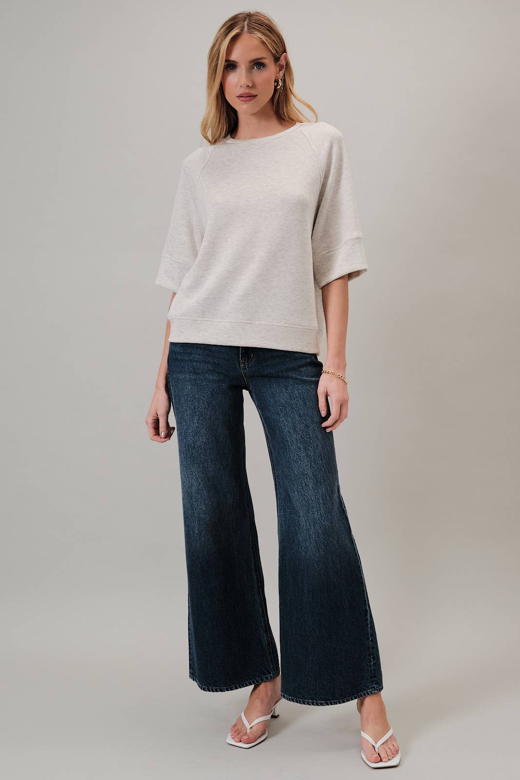 Crew Neck Raglan Gray Sweatshirt