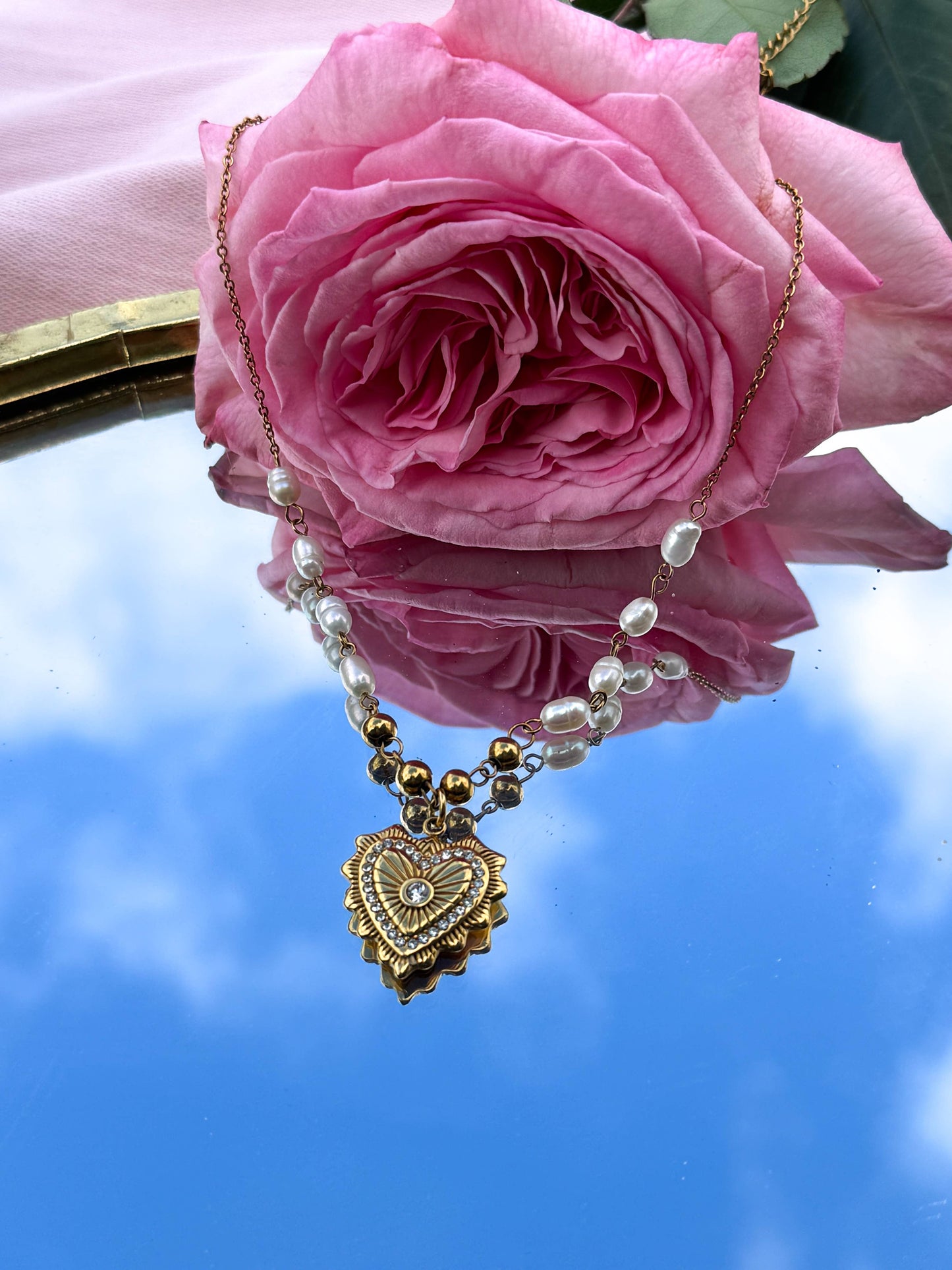 LOVE STORY PEARL NECKLACE